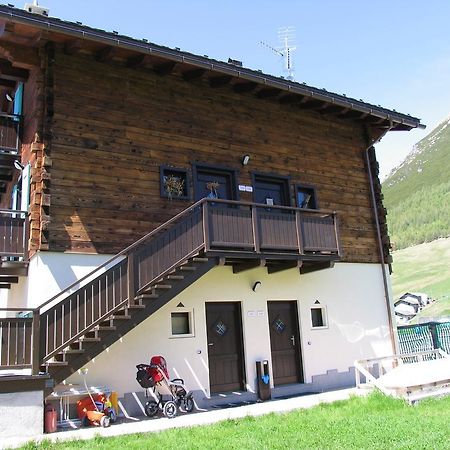 Art Apartments Casa Napell Livigno Exterior photo